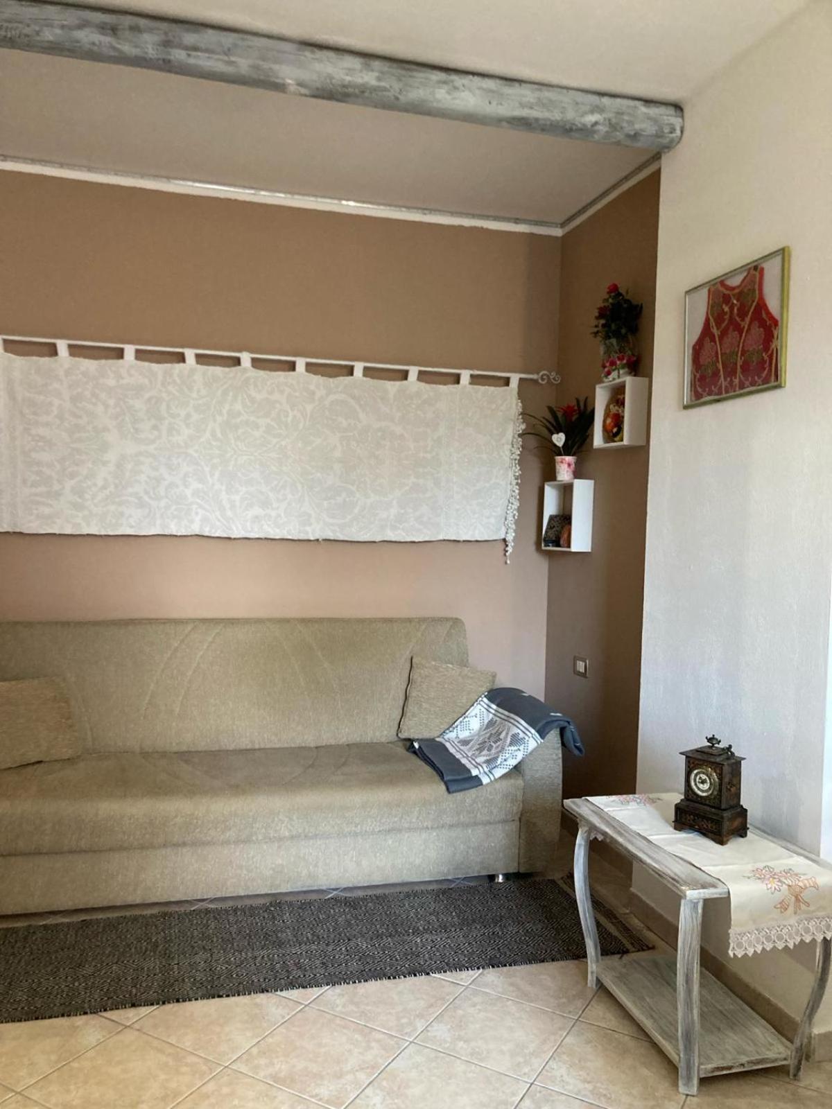 Apartamento S'Imbusthouse Oristano Exterior foto